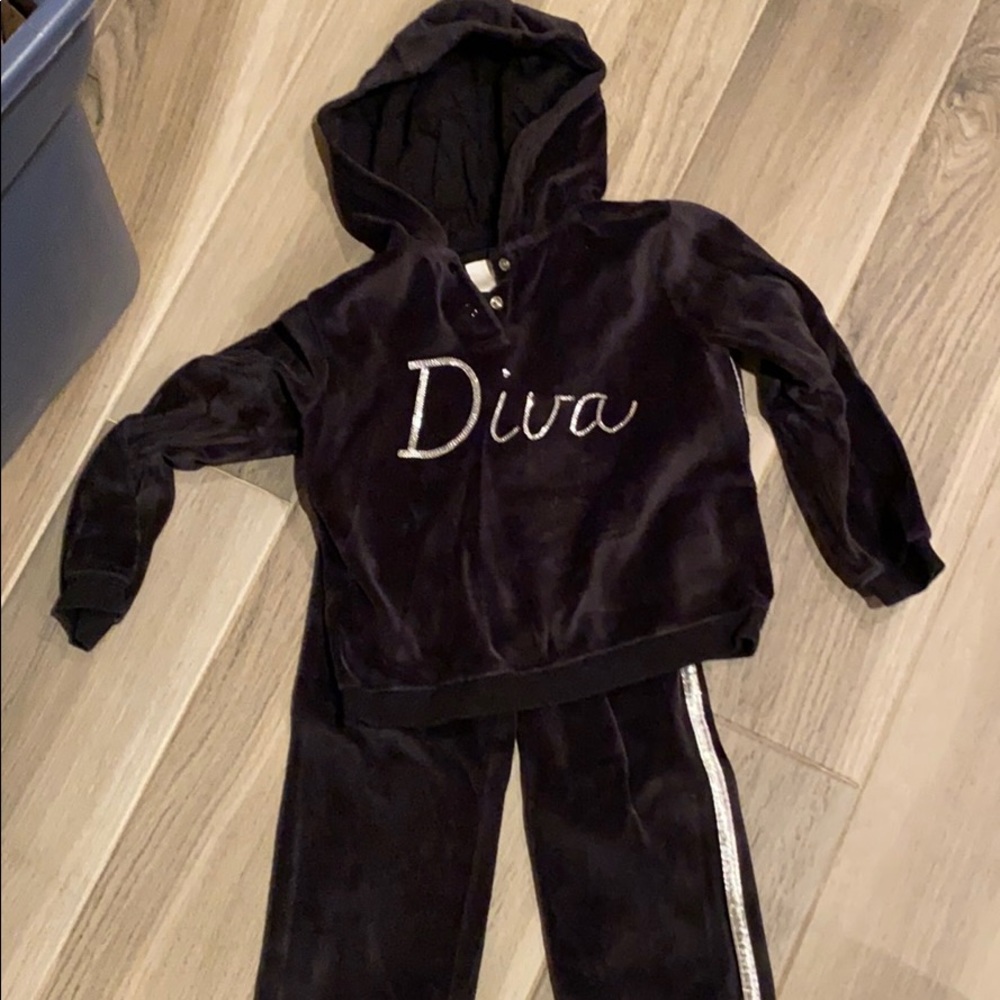 Girls velour sweatsuit